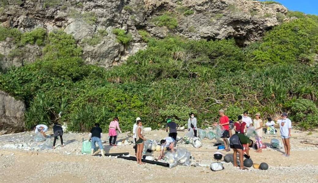 女子プロゴルファーとコラボビーチクリーン＠保良漁港手前 アイキャッチ