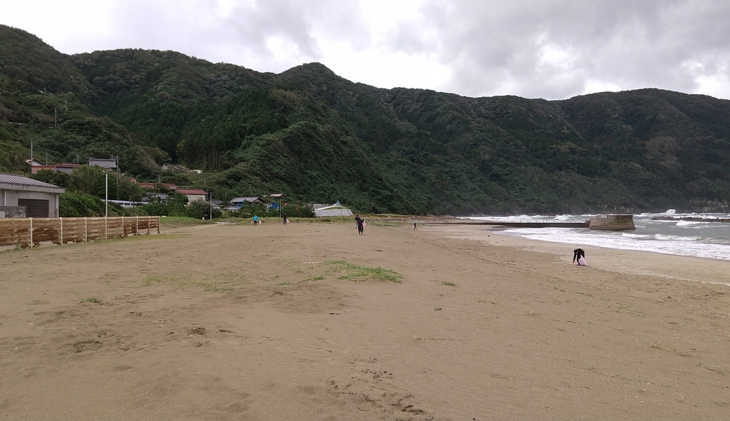 ツキイチ・ビーチクリーン レポート