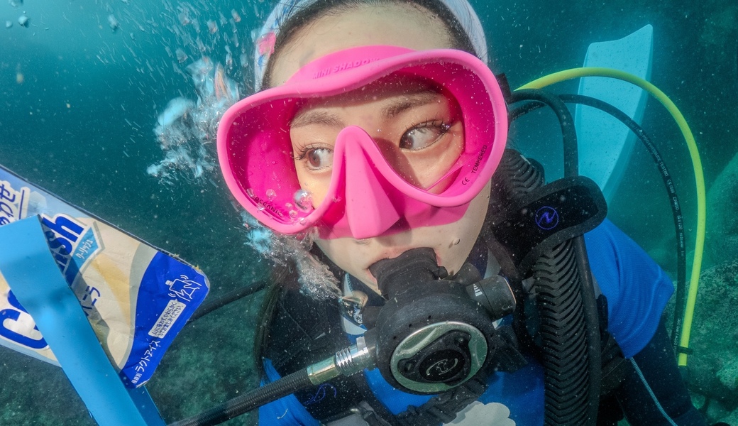 葉山でブルーサンタゴミ拾い アイキャッチ