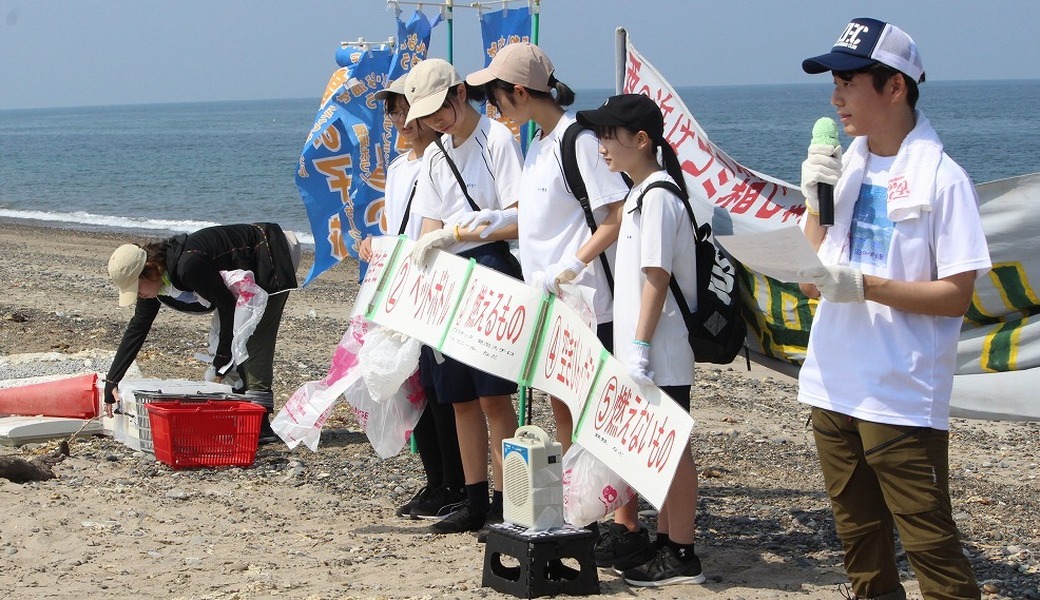 西の浜クリーンアップ活動 レポート