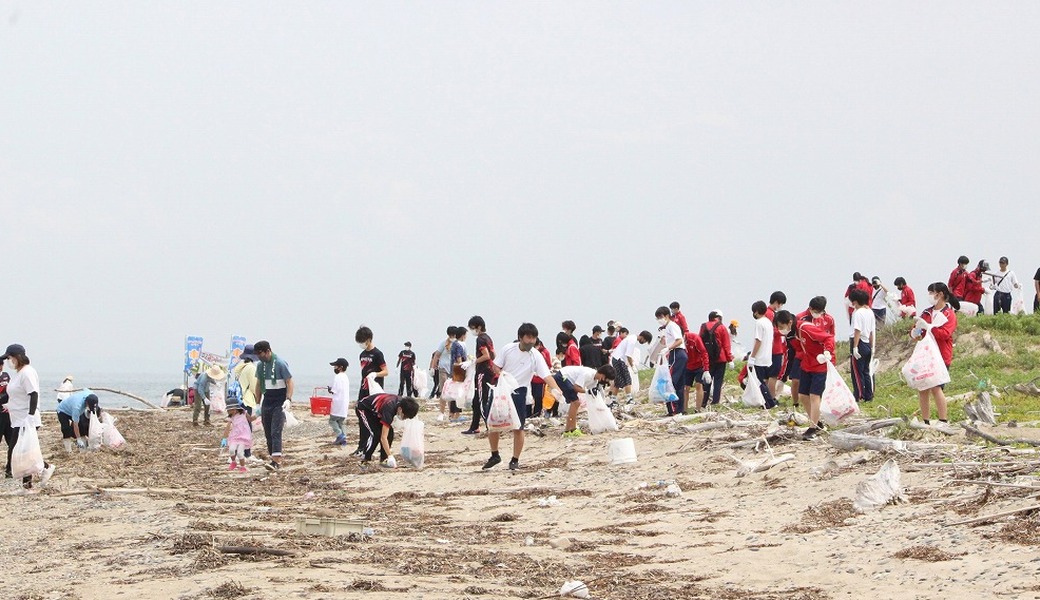海ゴミゼロウィーク参加　西の浜クリーンアップ活動　 レポート