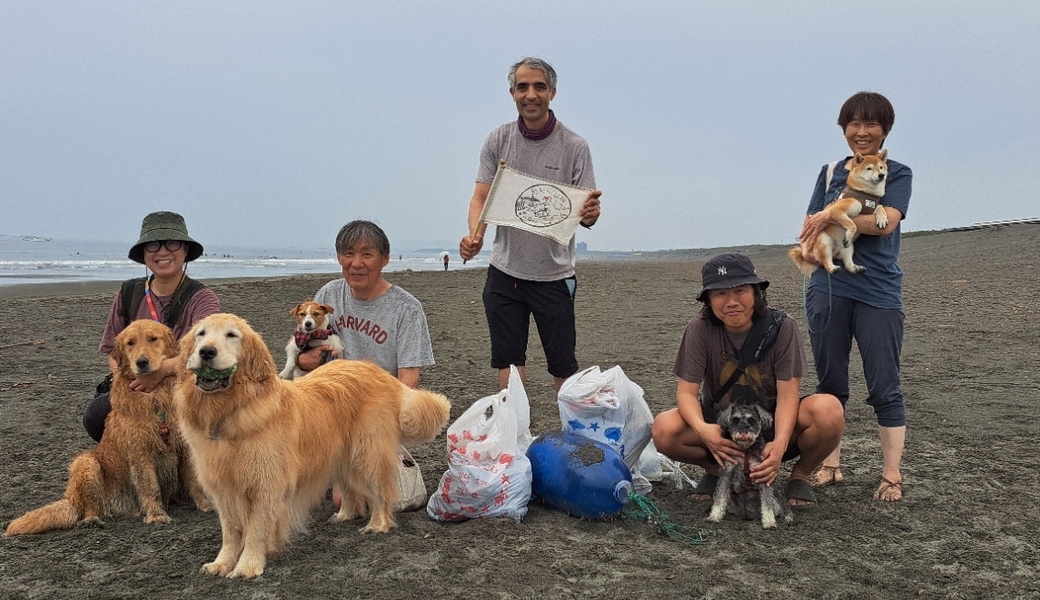 BEACH CLEAN for Beach Dogs 「 BLUE SANTA 2025」 アイキャッチ