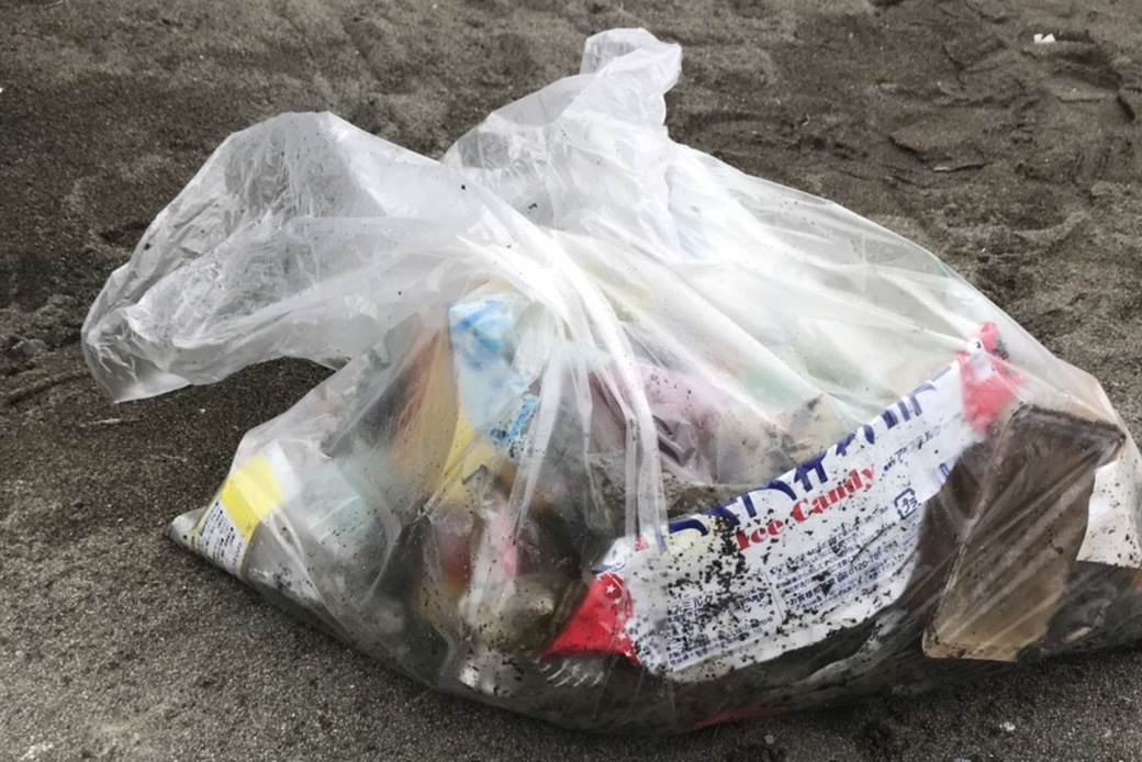 プラごみを自由研究のテーマに アイキャッチ