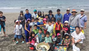 プラスチックゴミでアート作りワークショップ ＆ こ ... アイキャッチ