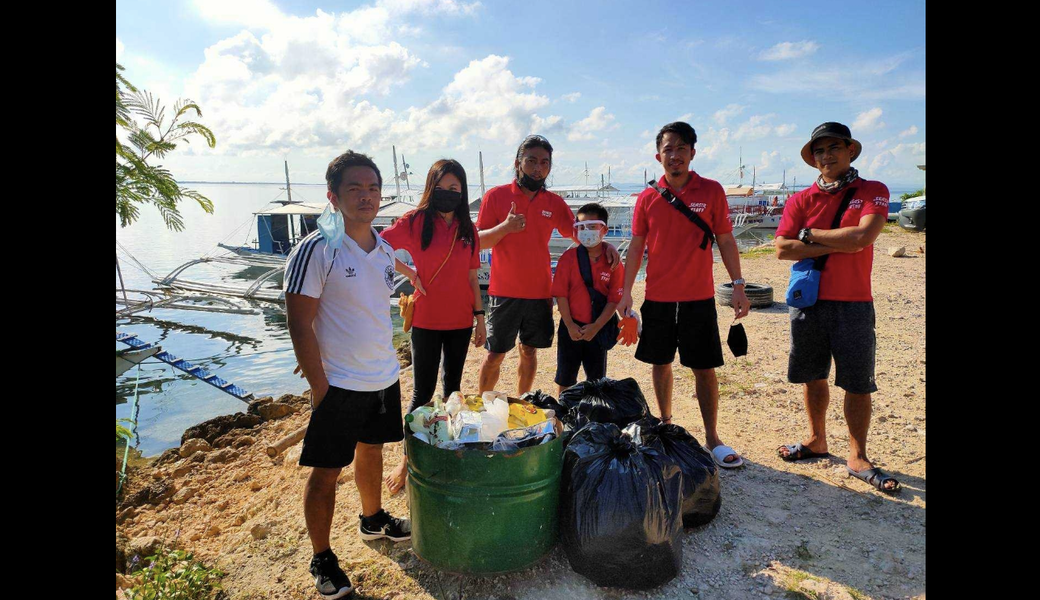 セブ州コルドバ市ロロ港周辺のゴミ拾い レポート