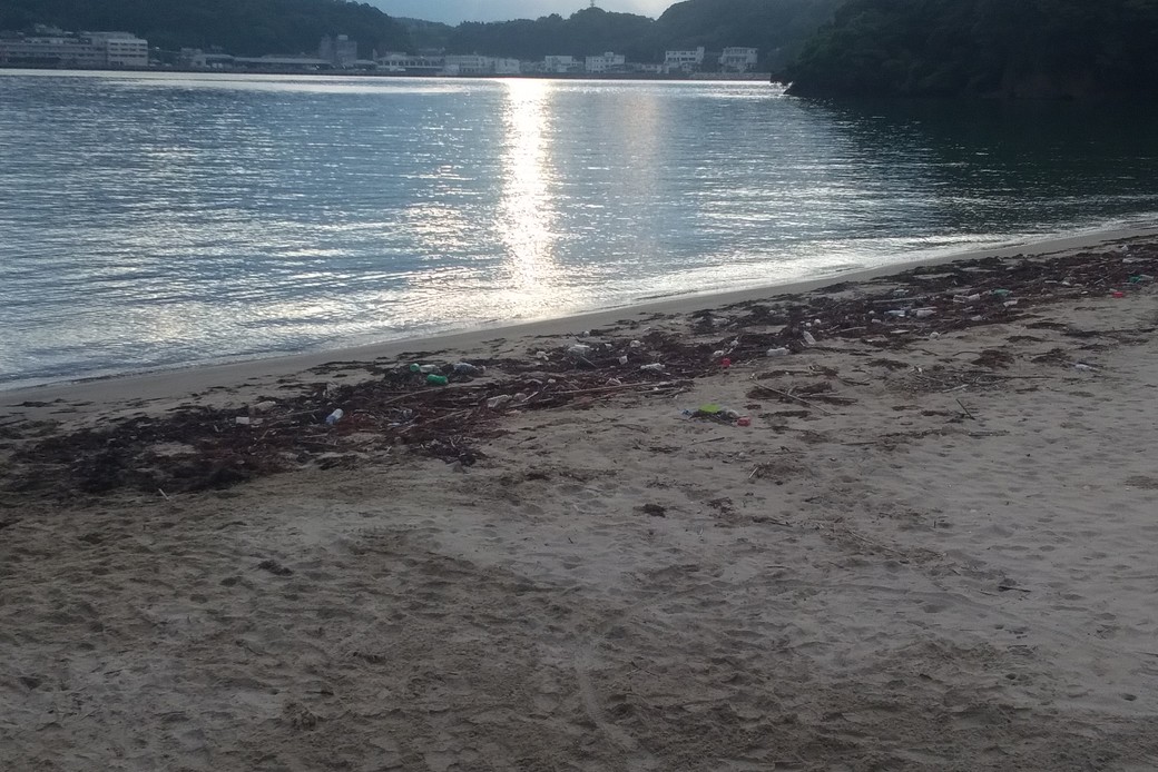 ゴミが待ってます アイキャッチ