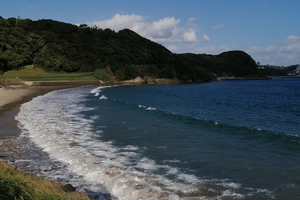 天気晴朗なれど波高し アイキャッチ