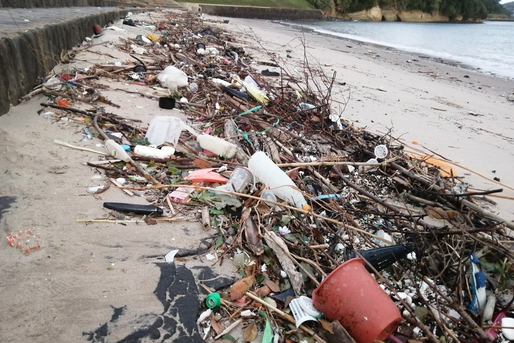 満月はゴミを呼ぶ アイキャッチ