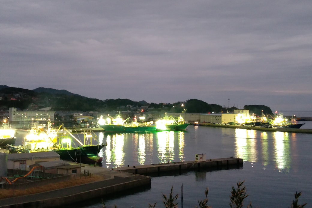 巻き網船団　出航準備 アイキャッチ