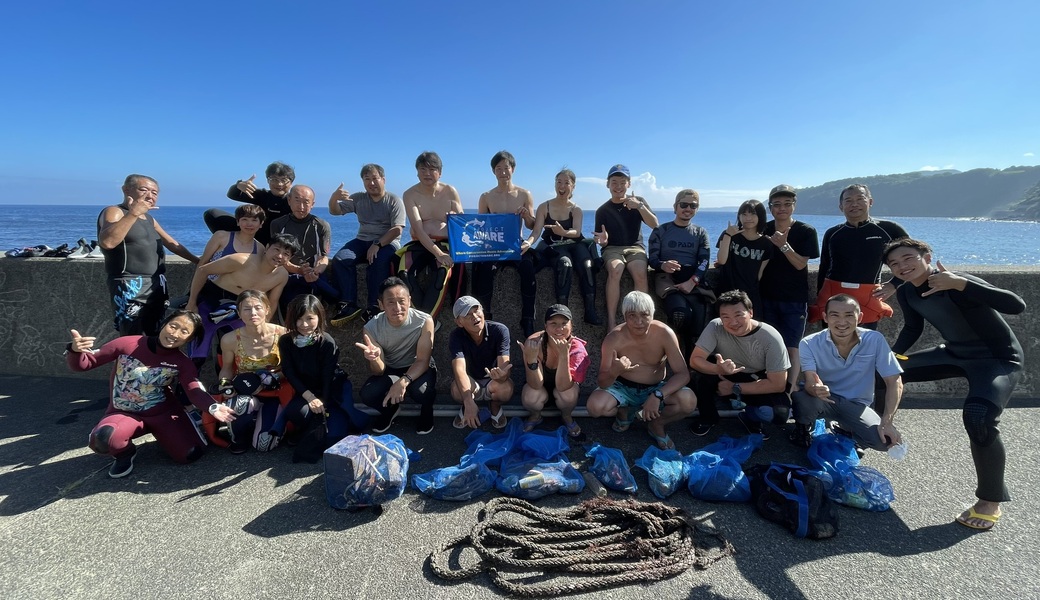 毎月恒例の海中清掃ダイビング AWARE Dive Against Debris レポート