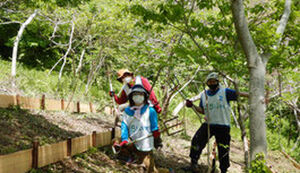 湘南国際村めぐりの森　植樹・育樹活動（野外軽作業） アイキャッチ