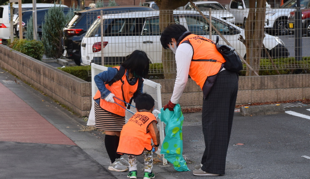 「研究学園　みんなでゴミ拾い」 レポート