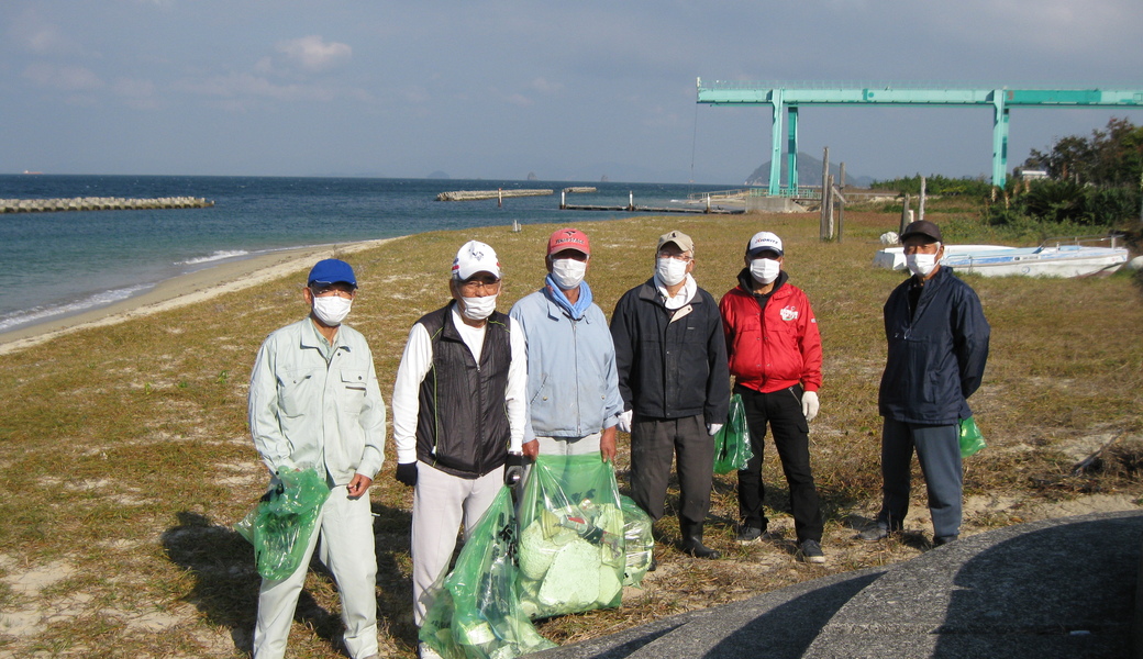 第８回　河野水軍発祥の地で！　粟井・河野海岸、「一遍」に海ごみ拾い！ アイキャッチ