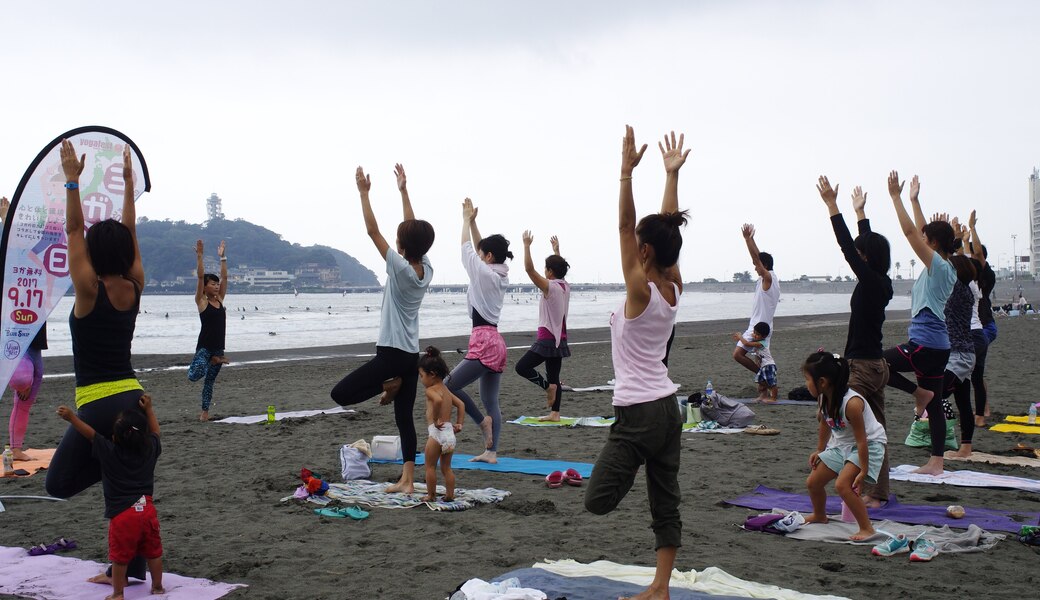 材木座ビーチクリーンヨガ アイキャッチ