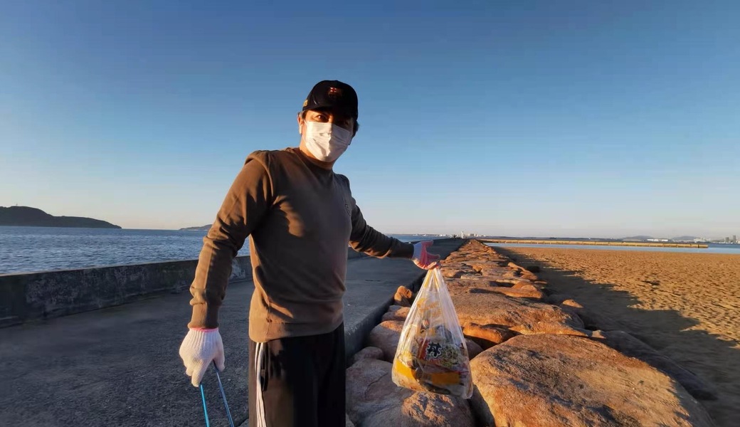 百道浜海辺清掃１ レポート