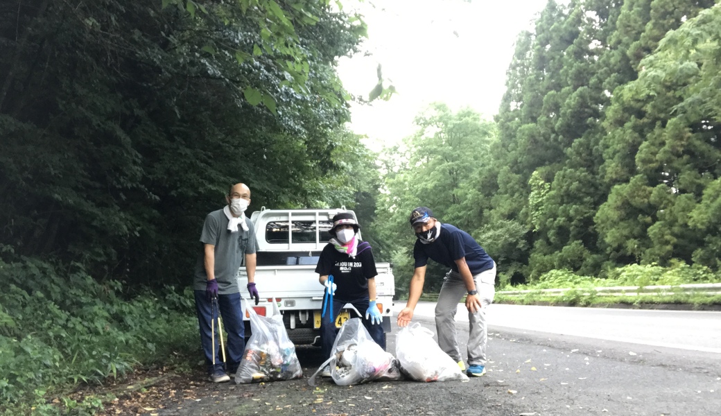 朝のウォーキングで、近所のゴミ拾い レポート