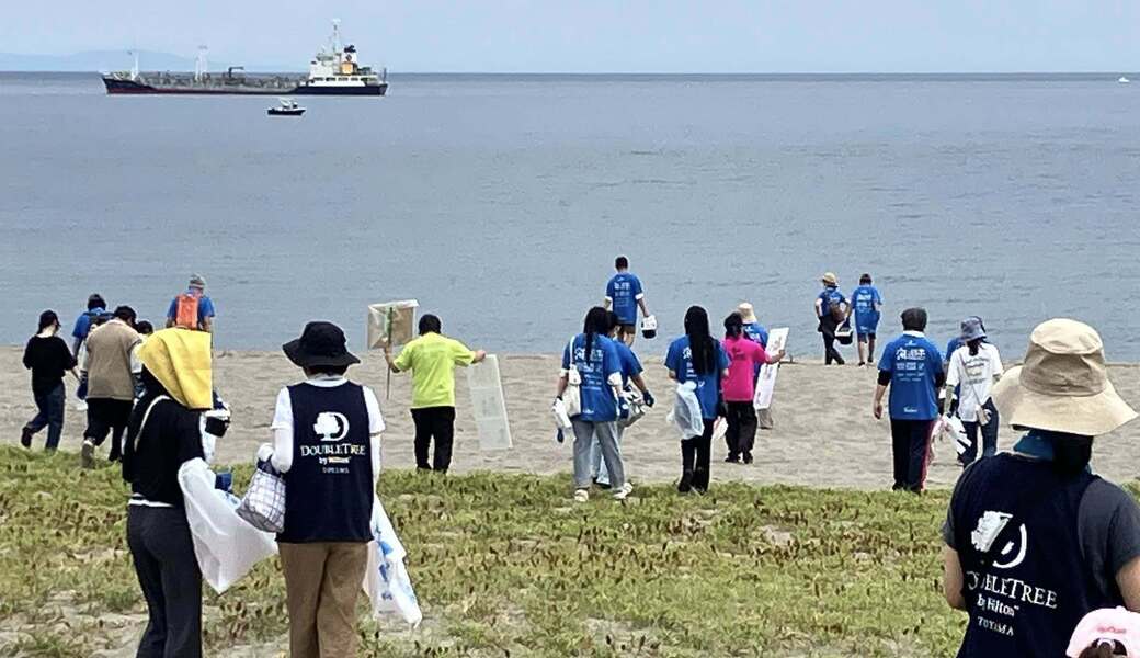 ブルーサンタになって、一緒にマイクロプラスチック調査を体験しよう！ レポート