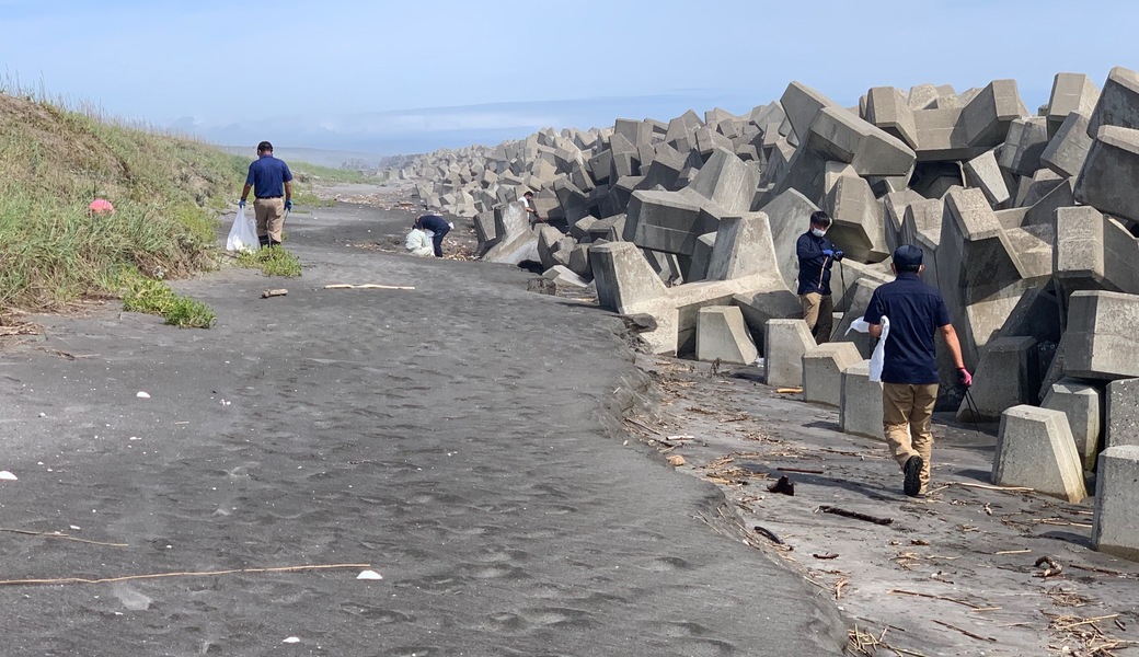 青森県ふるさとの水辺サポーター　三沢海岸清掃 アイキャッチ