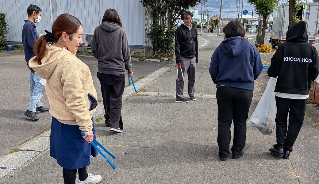 auショップ三沢周辺清掃活動 レポート