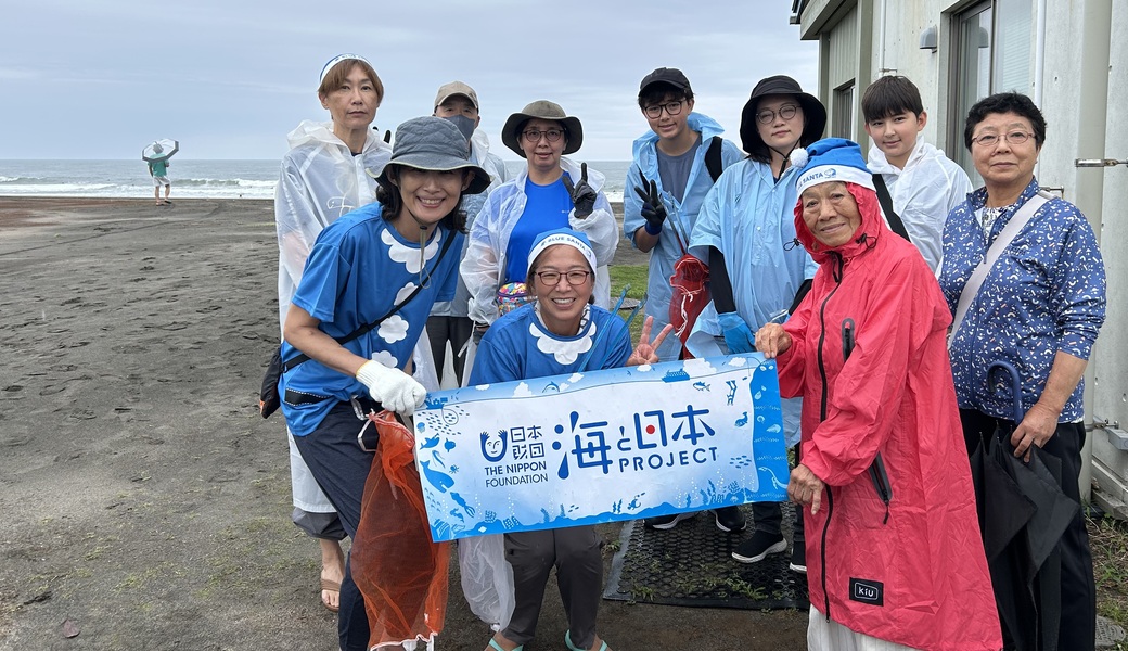 青いサンタになって青い海をプレゼント！ レポート