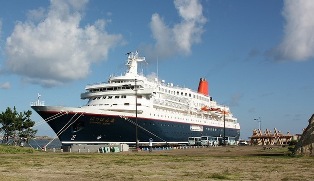 「WORLD CLEANUP DAY 2025」屋久島の海の玄関口・宮之浦新港のゴミ拾い アイキャッチ