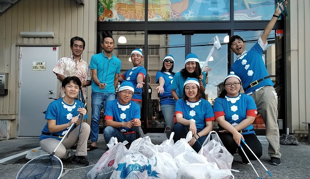 ｢BLUE SANTA｣で、那覇市沿岸漁港周辺ゴミ拾い レポート