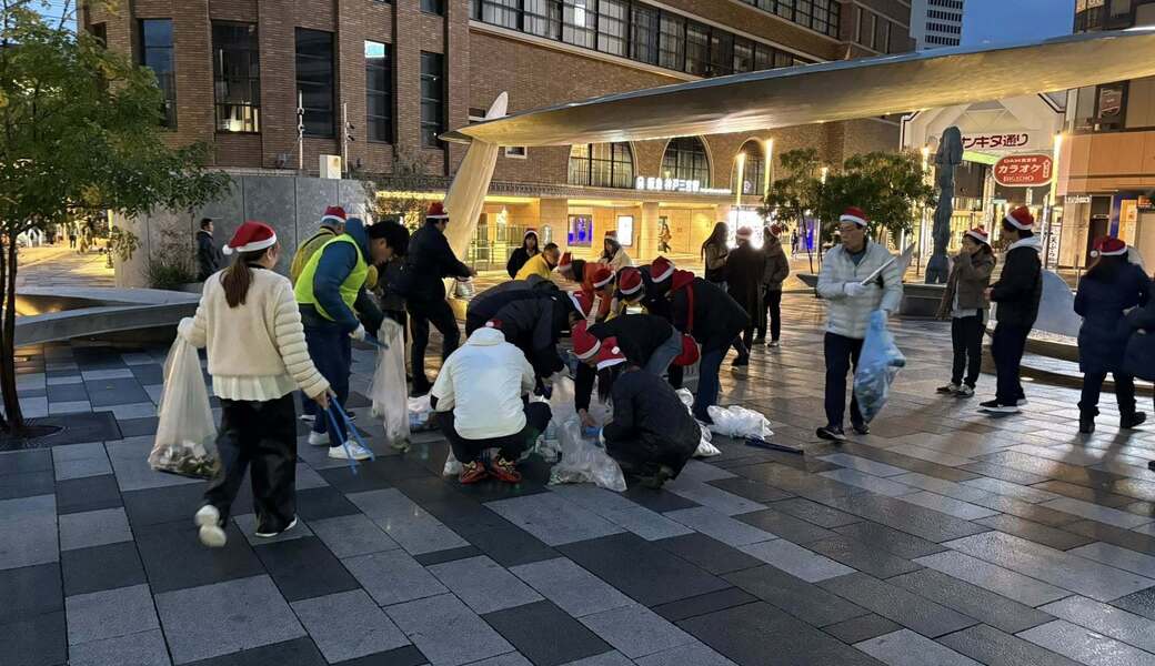 12/24 第211回神戸三宮掃除に学ぶ会「クリスマスごみ拾い」朝活で三宮駅周辺のゴミ拾いしませんか？ レポート